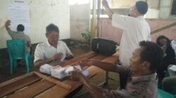 KPPS DI PUTUSIBAU HITUNG SUARA