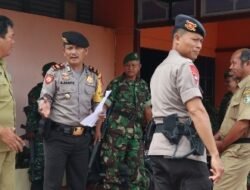 TNI – Polri Patroli Pantau Persiapan TPS