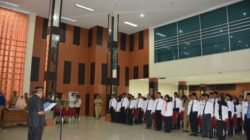BUPATI LANTIK 63 KEPSEK SD DAN SMP