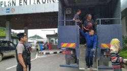 PEMULANGAN TKI MELALUI ENTIKONG