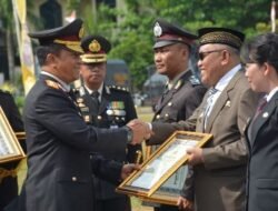 Kubu Raya Terima Penghargaan Polda Kalbar