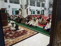 Jelang Gerhana Bulan. Ratusan Jamaah di Sanggau Salat Khusuf