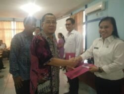 105 PTT Kemenkes RI Terima SK PNS