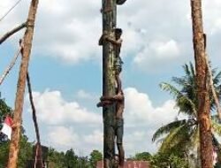 Meriahkan HUT RI, Warga Nenak Lestari Lomba Panjat Pisang