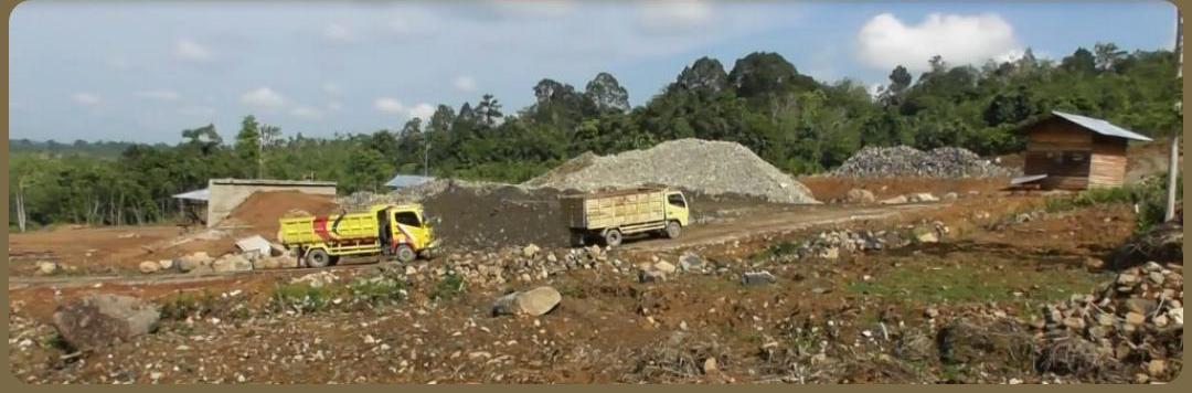 Aktifitas pertambangan di Kalbar dimana ijin lingkungannya telah diambil alih oleh pemerintah pusat. Foto: dok berkatnewsTV