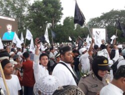 Protes Bendera Tauhid Dibakar, Massa Mulai Berkumpul di Tugu Digulis