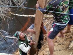 Satgas TMMD Kodim 1205/Sintang Bangun Jembatan