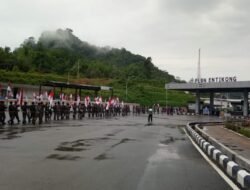 Bendera Merah Putih Warnai Kirab Satu Negeri di Perbatasan RI – Malaysia