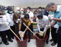 Musnahkan Narkoba, Kapolda Kalbar Tepis Anggapan Digelapkan Oknum Petugas