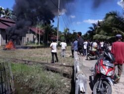 Motor Pelaku Pencabulan Dibakar Massa