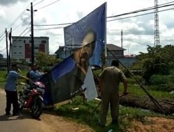 Tim Gabungan Bongkar Puluhan Lembar APK Pemilu