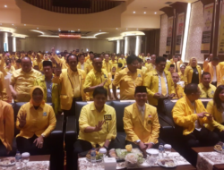 Airlangga Hartarto Kukuhkan Bappilu Golkar Kalbar