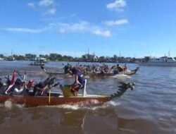 34 Tim Adu Otot di Dragon Boat Danlantamal XII Cup