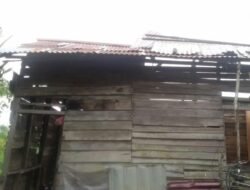 Puting Beliung Hantam Rumah di Kampung Arang Limbung