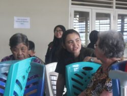 Apresiasi Kunjungan IYALE Kalbar ke Panti Jompo