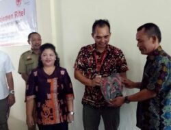 Pelaku Usaha IKM Sanggau Dilatih Manajemen Ritel