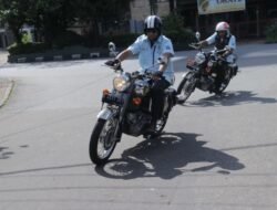 Keliling dengan Motor Jadul, Cara Kapolda Kalbar Berpatroli
