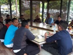 Camat Teluk Pakedai Mediasi Dua Desa. PT Rejeki Kencana Merasa Kesulitan