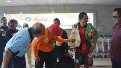 KO-kan Petinju Thailand, Ari Agustian Petinju Kalbar Juara WBC Asia