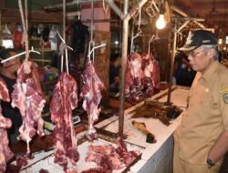 Tekan Kenaikan Harga. Jarot Ingatkan Jangan Ada Penimbunan