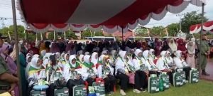Dua CJH Sanggau Diberangkatkan Melalui Jatim