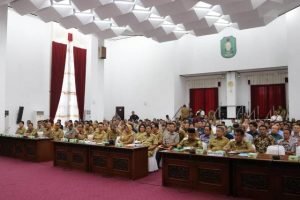 Kesal Perusahaan Sawit Tak Hadir Rakor Karhutla. Sutarmidji: Bubarkan Saja Asosiasi