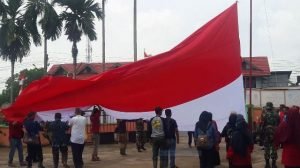 Pertama Kali Merah Putih Terbesar Berkibar di KKR
