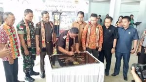 Rumah Sakit Temenggung Gergaji di Perbatasan RI – Malaysia Terbangun