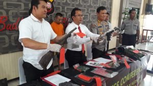 Polisi Selidiki Temuan Senjata Api di Pontianak Dengan Kerusuhan di Jakarta