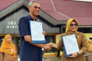 Disperindagnaker Dukung SMKN 1 Cetak SDM Unggul