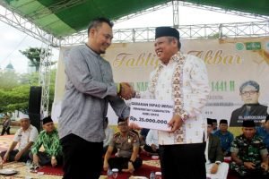 PNS Donasi Beras Untuk Santri dan Anak Yatim
