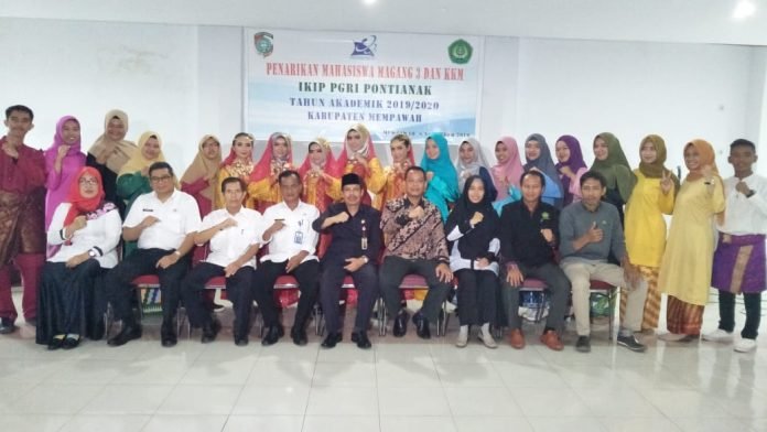 mahasiswa ikip pgri slesai magang di mpw