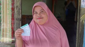 Sanisah: Sisihkan Penghasilan untuk Menolong Sesama