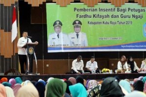 1.545 Petugas Fardhu Kifayah dan Guru Ngaji Terima Insentif