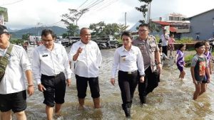 Wali Kota Singkawang Menduga Banjir Kiriman