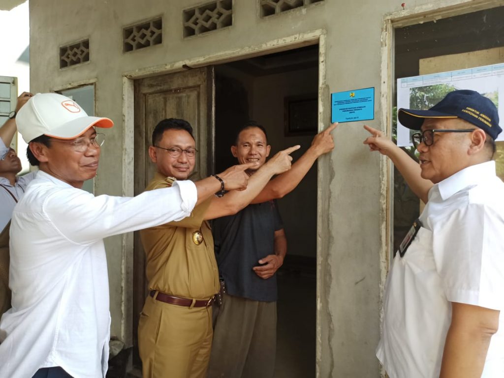 Kemenpupr Perbaiki 396 RTLH di Pontianak. Agus Ucap Syukur Rumahnya Layak Huni