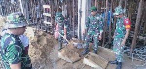 Danramil Meliau yang Beragama Protestan Ikut Gotong Royong Bangun Masjid
