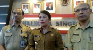 Satu Keluarga Negatif Corona Dipulangkan ke Bengkayang