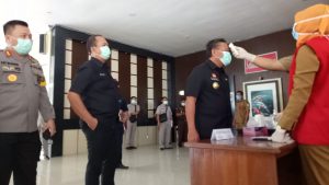 Anggota DPRD dan Pejabat Sanggau Dicek Kesehatan Saat Paripurna