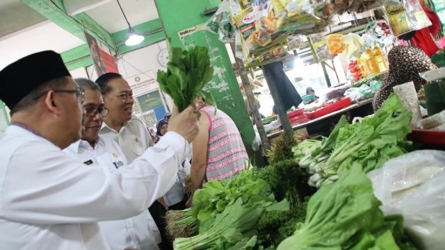 Wali Kota Pontianak Ancam Penimbun Barang Dipidana