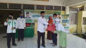 Penyuluh Agama Islam Sedekah Sembako