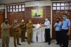 Perusahaan Di Kubu Raya Kucurkan CSR Bantu APD