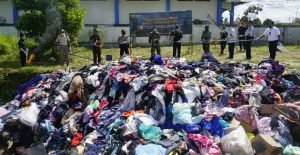 Bea Cukai Musnahkan Barang Selundupan di Perbatasan RI-Malaysia