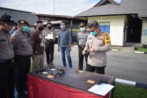 Kapolres Sekadau Periksa Senpi Anggota Antisipasi Penyalahgunaan