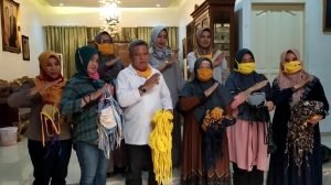 21 Ribu Masker Diproduksi Penjahit Kubu Raya Selama Tiga Minggu