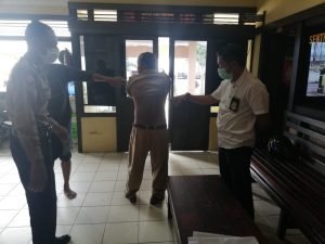 Kesal Tidak Masuk Data Bantuan, Oknum Warga Keroyok Sekdes