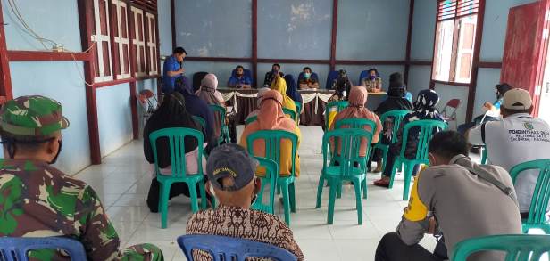 Rapat koordinasi Pemdes Belitang Satu terkait pencanangan Kampung KB