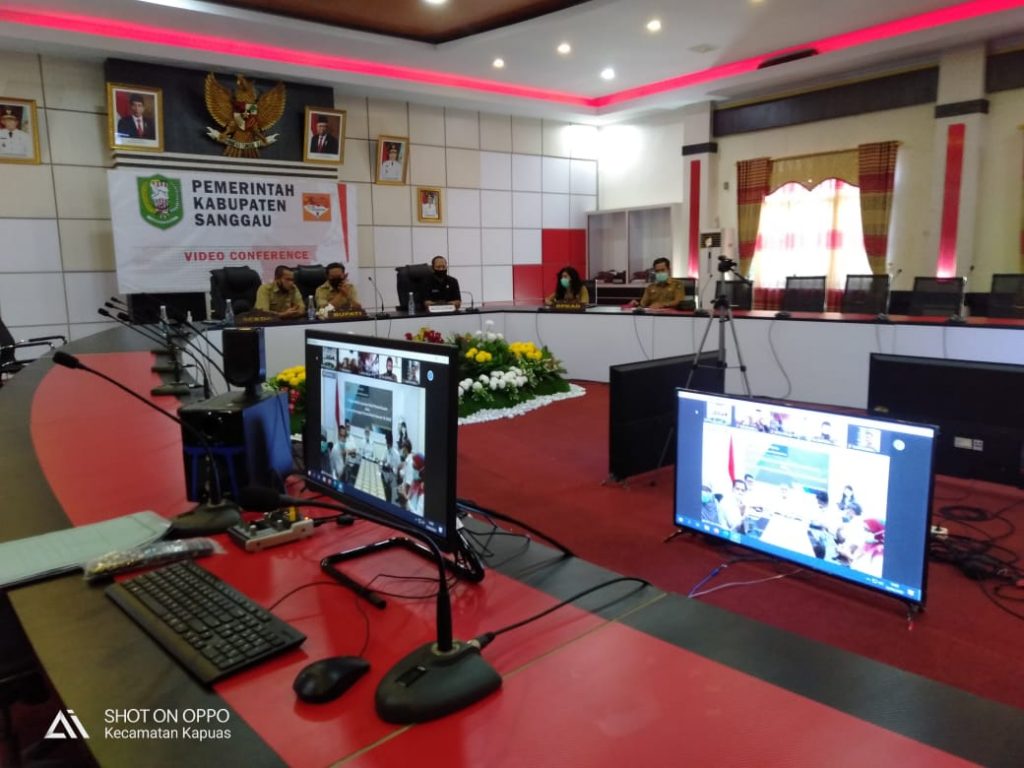 Bupati didampingi Ketua DPRD, Sekda dan Kepala OPD video confrence dengan BPK RI terkait WTP