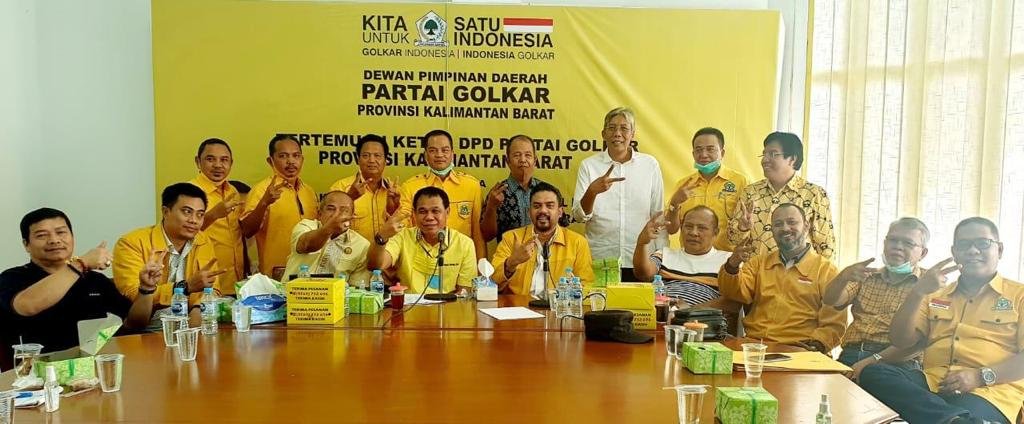 Pertemuan Pengurus DPD Partai Golkar Kalbar dengan para kandidat yang akan maju pilkada di tujuh daerah di Kalbar