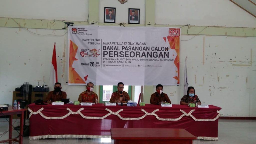 Rapat pleno verifikasi faktual rekapitulasi dukungan bakal calon pasangan perseorangan.